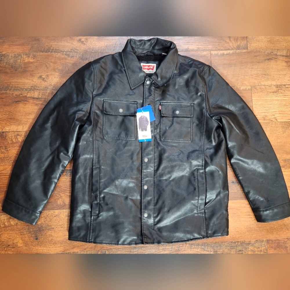 New Large Levi’s Men Faux Leather Jacket